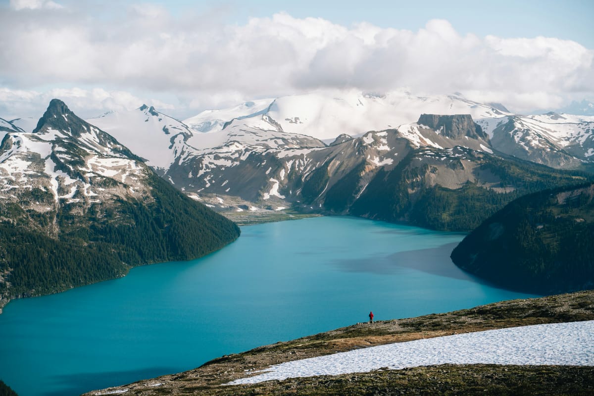 A daytime shot of Garibaldi Lake from Panorama Ridge in Whistler, Canada